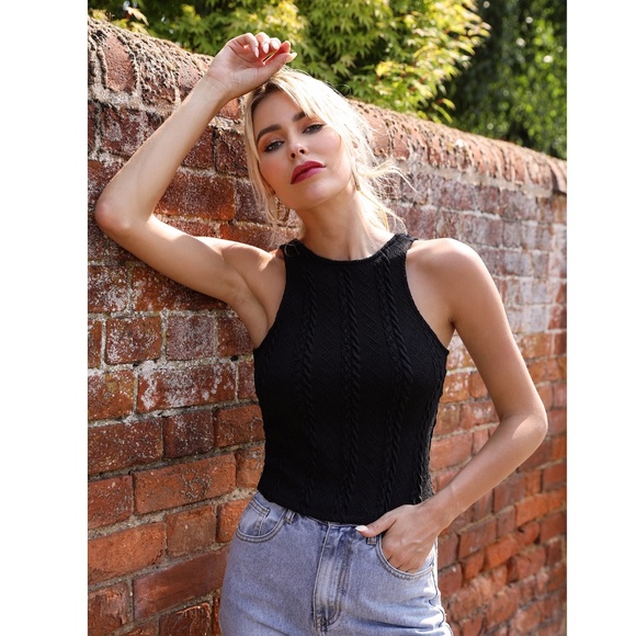 Textured Black Knit Tank - Picture 4 of 5